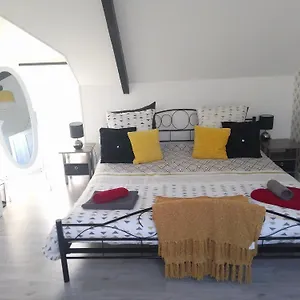 Super Hébergement de vacances Hénanbihen